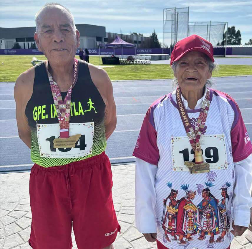 Blanca Angulo reconoce a adultos mayores de Chiautempan por su participación en Olimpiadas Nacionales DIF